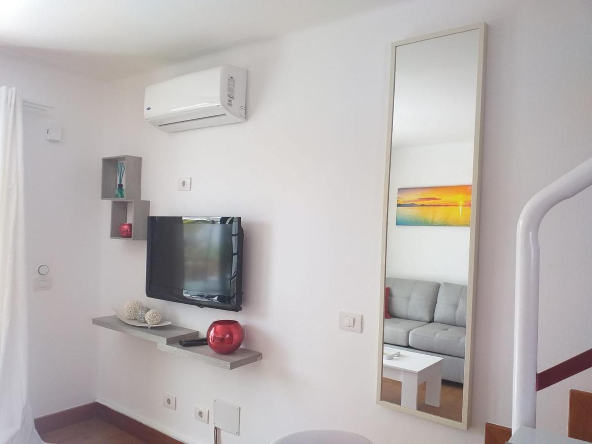 Apartment Duplex -The Sunny Hut - Swimming Pool - Free Wifi & Ac- Residence Las Marinas Puerto del Carmen  Zewnętrze zdjęcie
